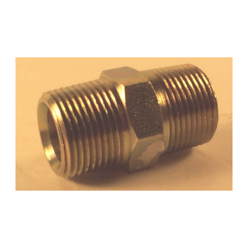 1/4 x 1/4 NPT M/M ADAPTOR